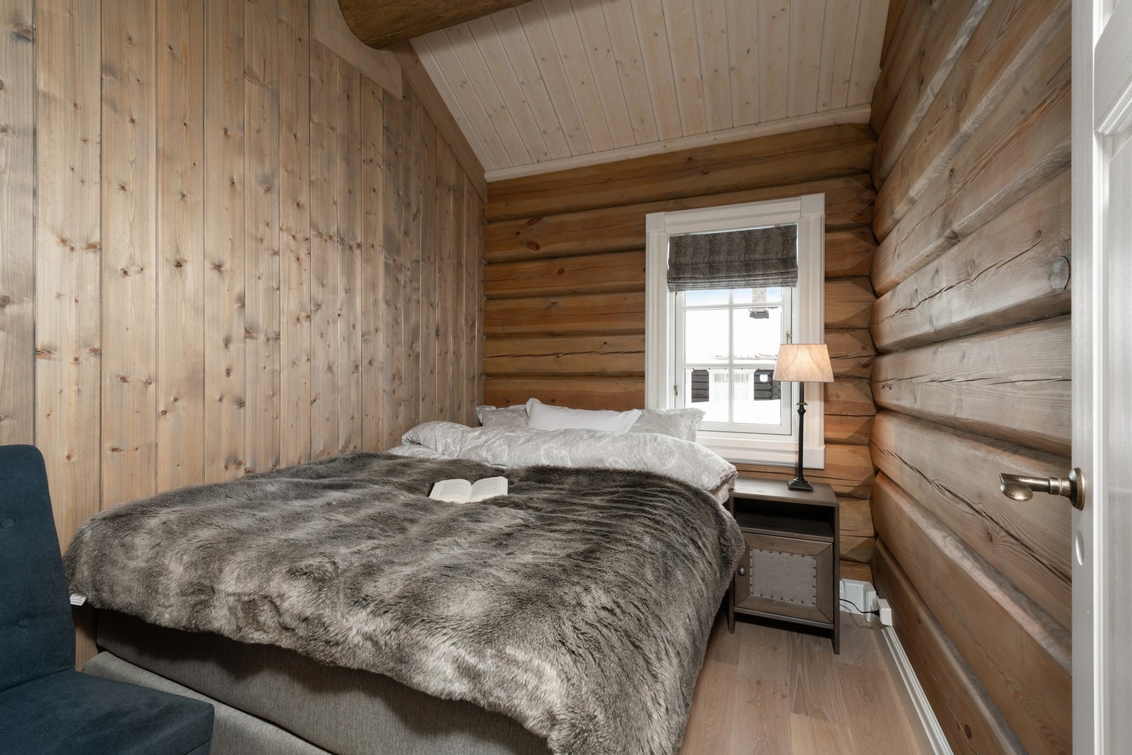 Soverom 4. Vinduer har lift gardiner fra Ralp Lauren ( sydd av Annekset på Geilo ) Galleribilde