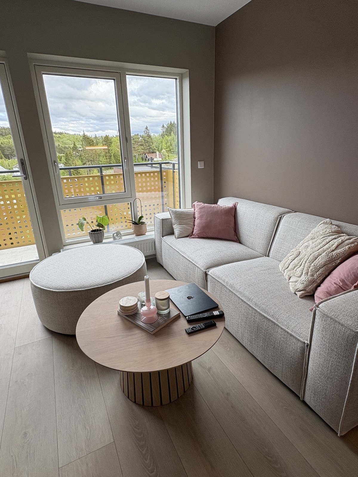 Velkommen til Tesliåsen 53 - En pen og moderne 3-roms på Fortunalia Galleribilde