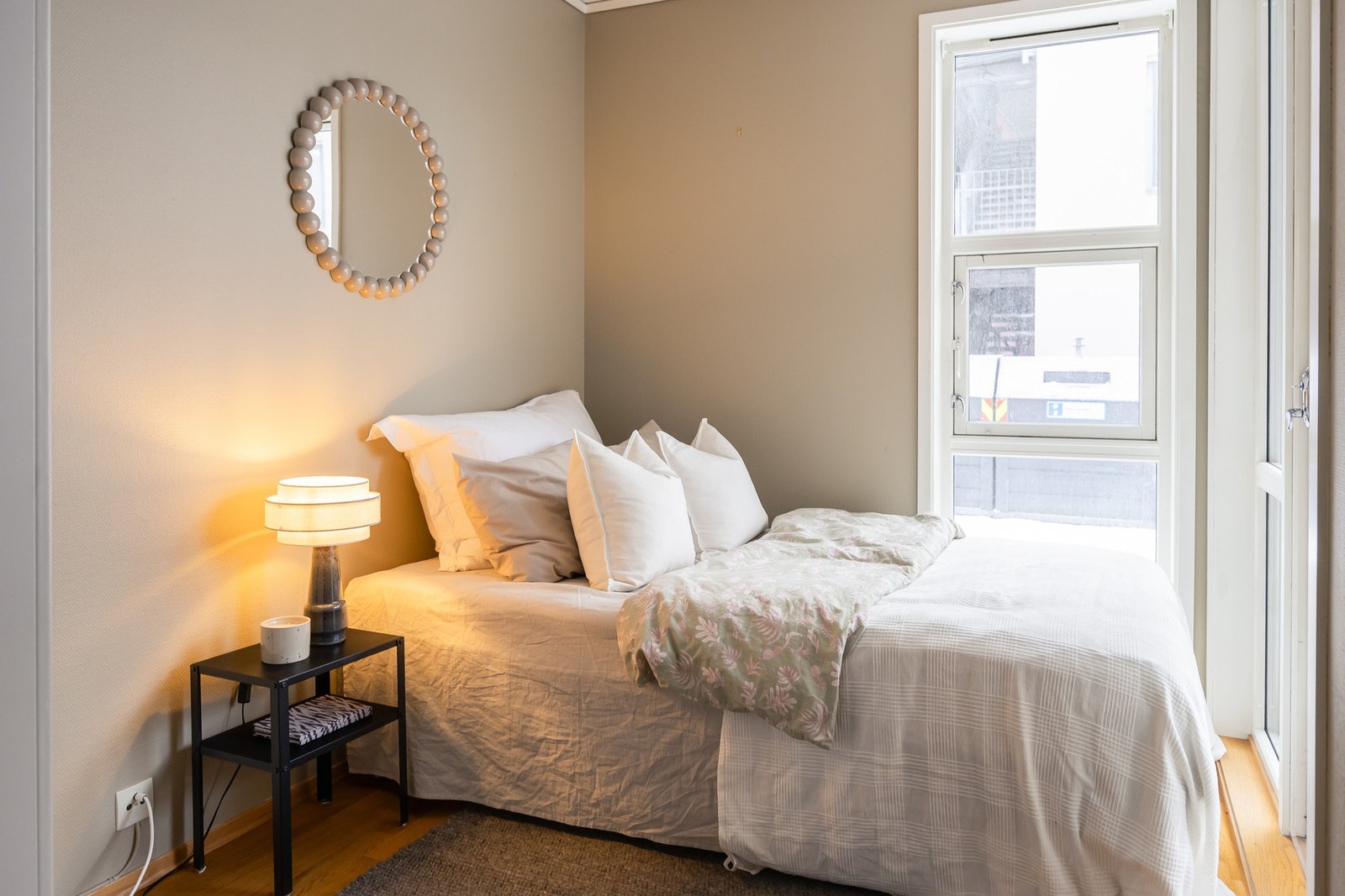 Rolig beliggenhet i en stille stikkvei med svært begrenset trafikk. Galleribilde