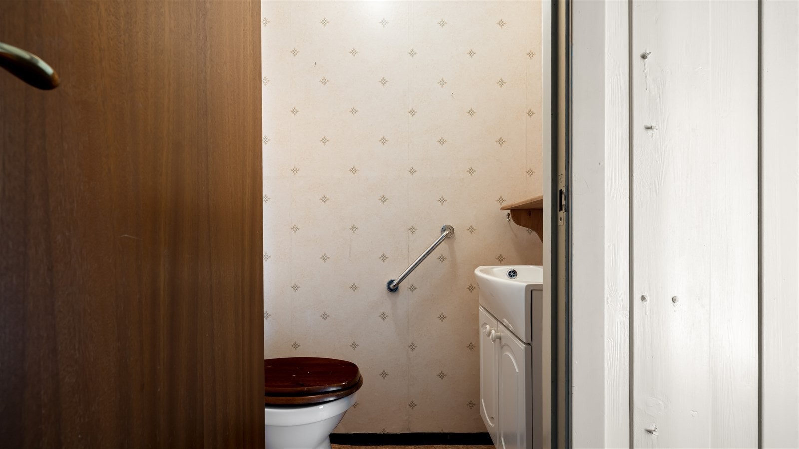 Ved entréen er det gjestetoalett Galleribilde