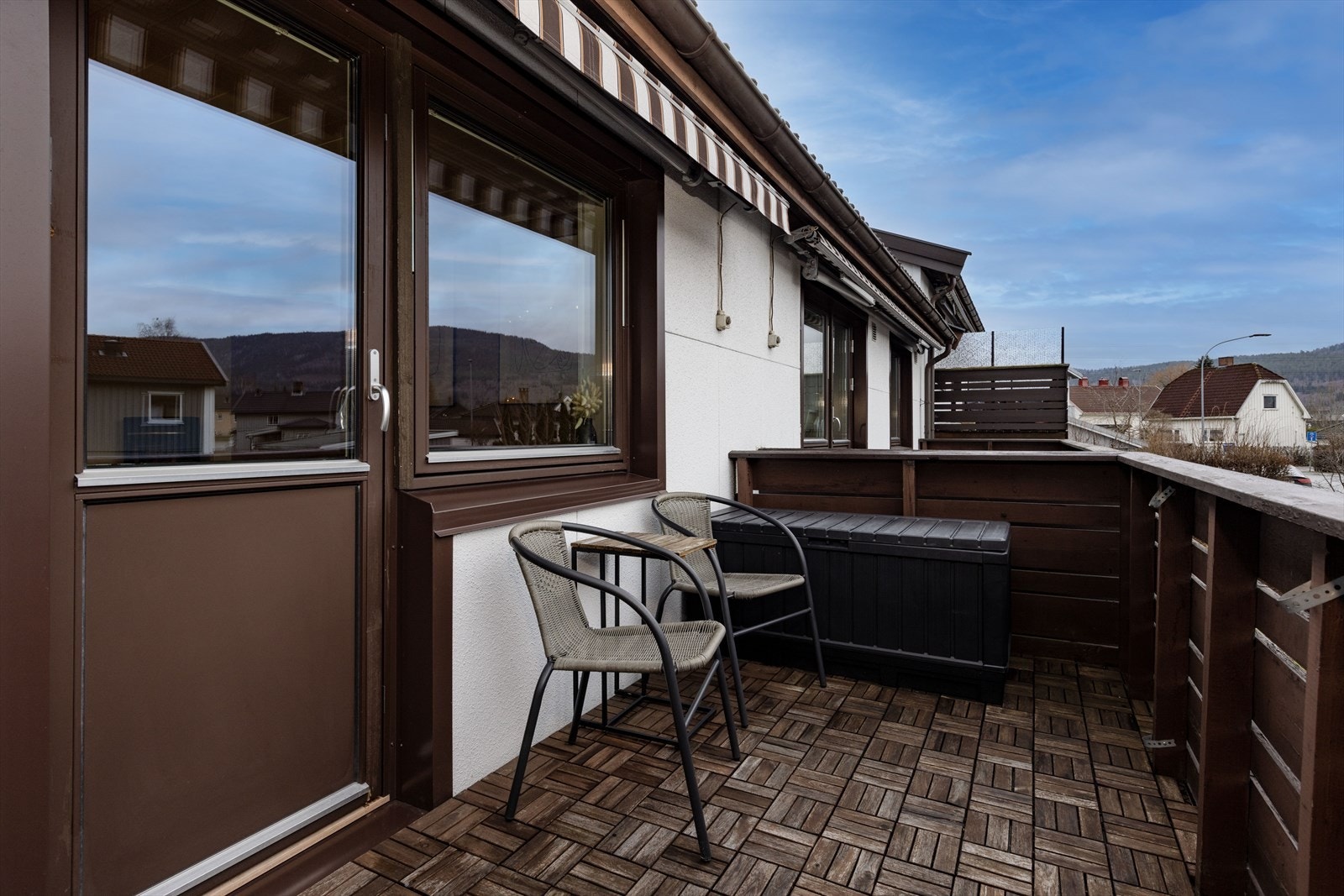 Fra stuen er det videre utgang til en flott balkong. Galleribilde