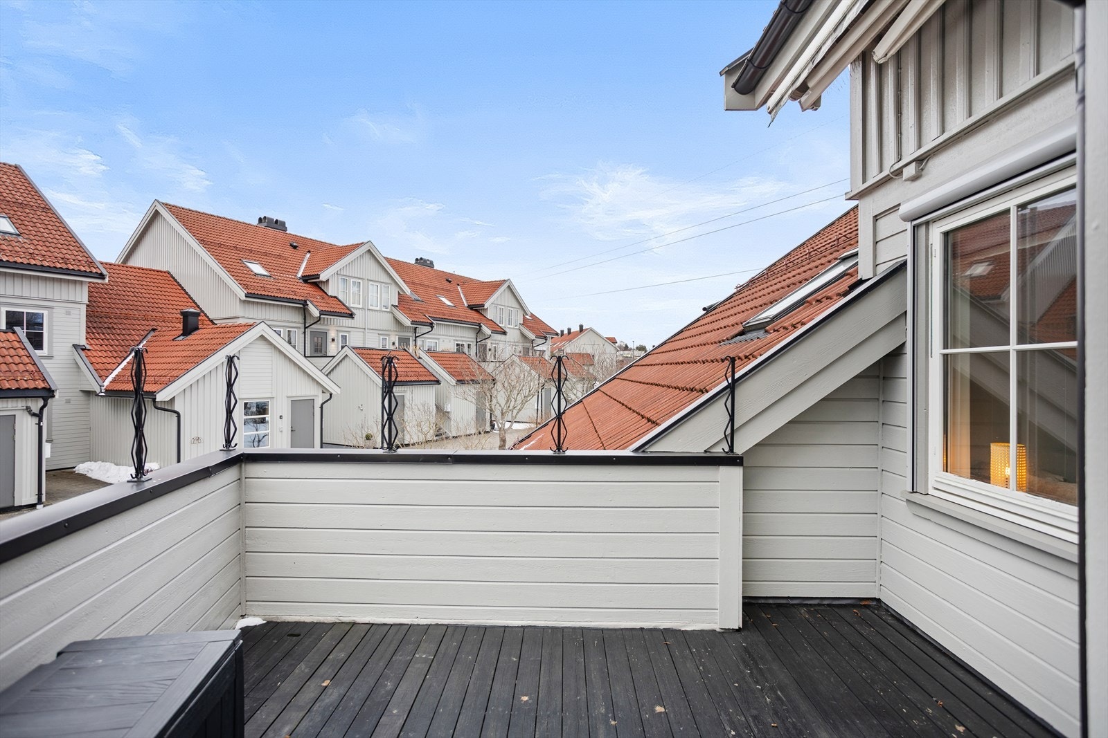 Leiligheten har en romslig balkong på hele 15 kvm! Galleribilde