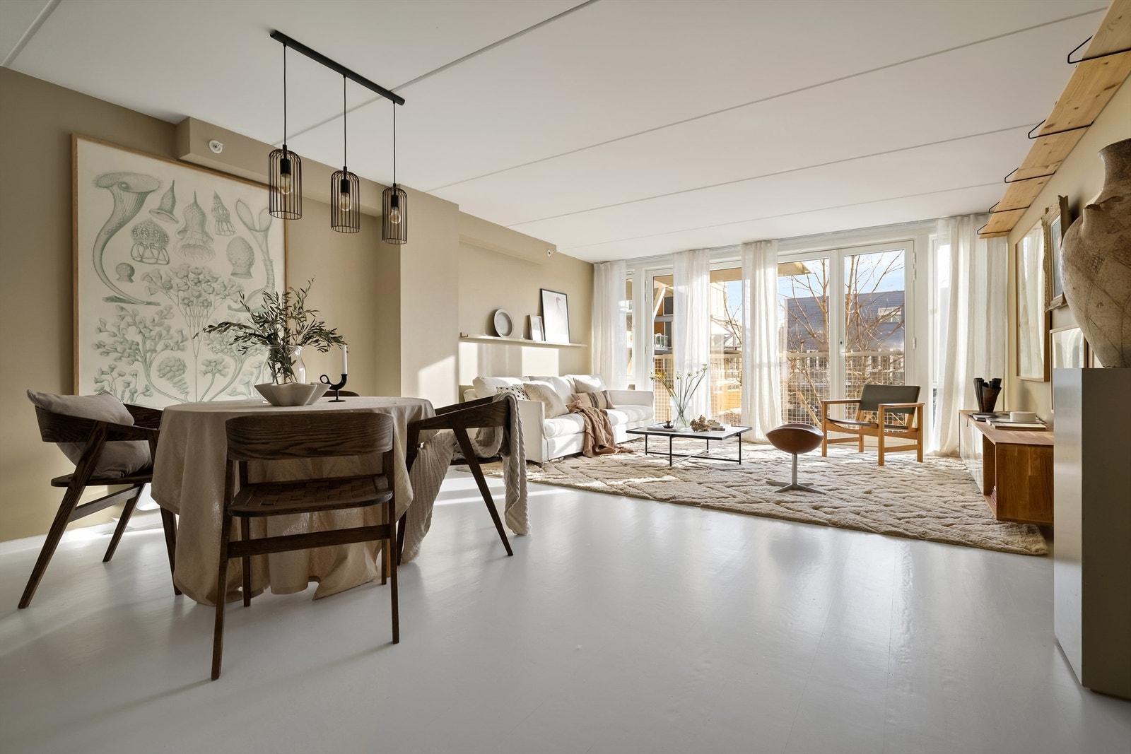 Velkommen til Årvollveien 60K - presentert av Hanne Pettersen i Krogsveen Galleribilde