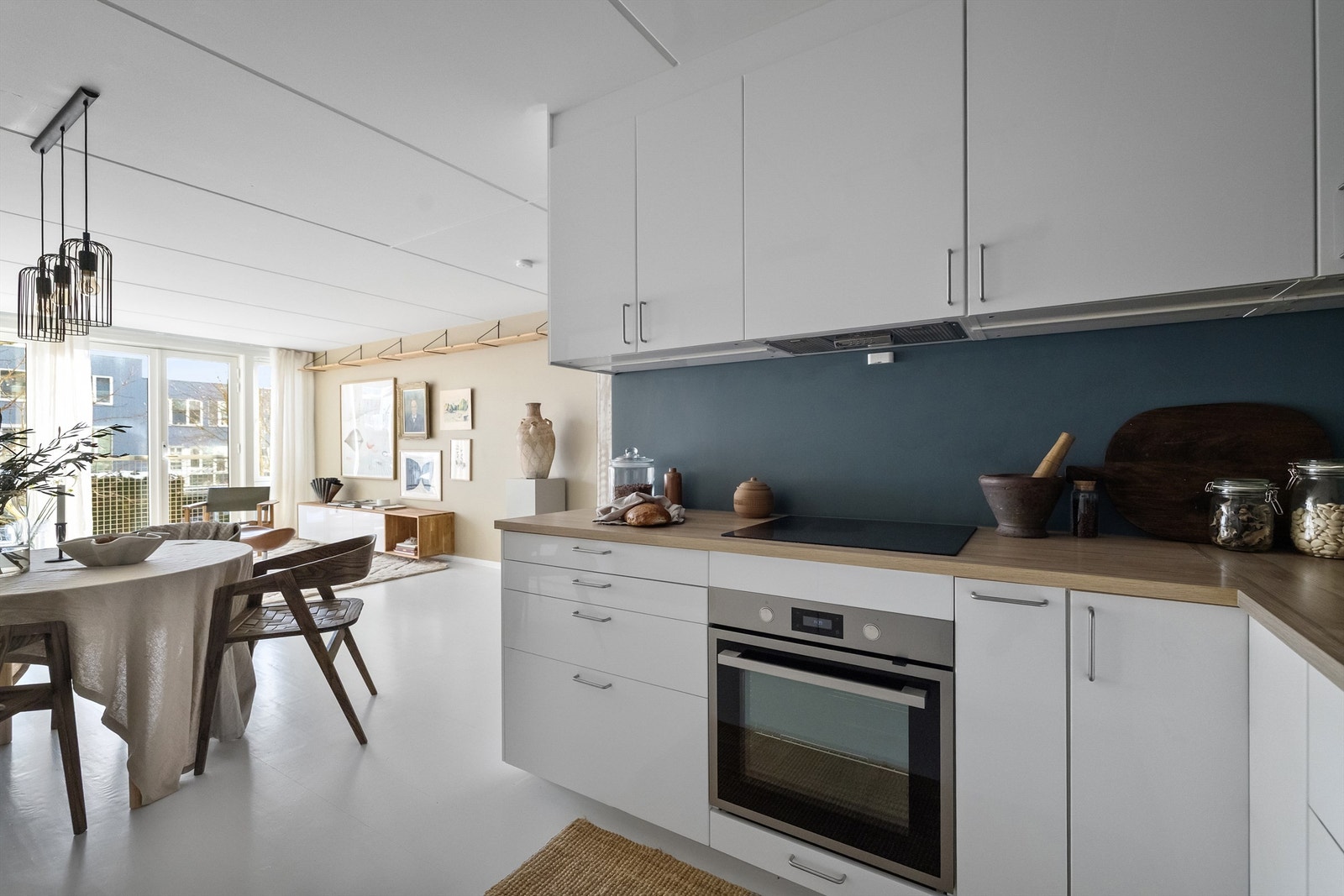 Romslig stue/kjøkkenløsning på ca. 39 kvm Galleribilde