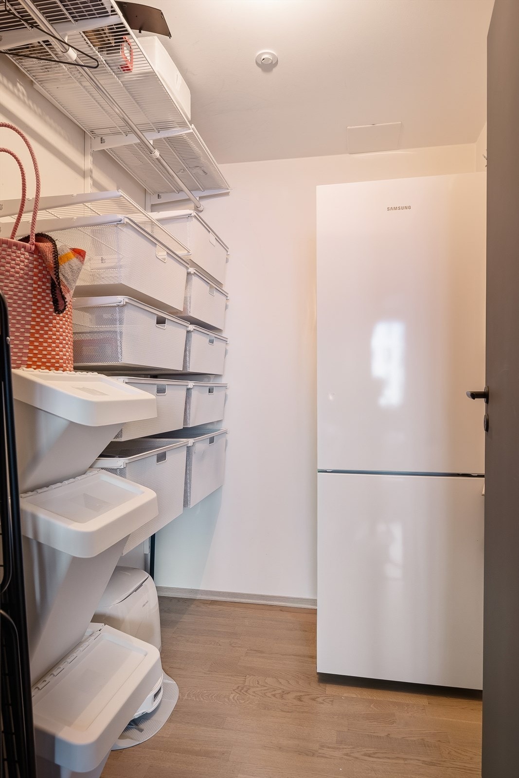 Fra rommet har du også adkomst til praktisk bod. Galleribilde