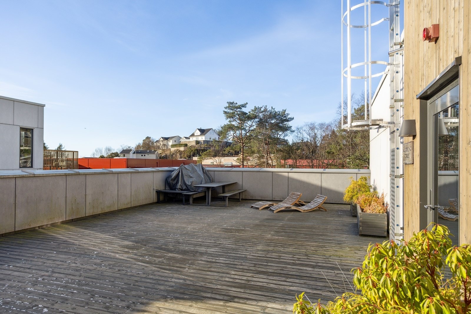 Sameiet har en stor, felles takterrasse som er tilgjengelig for alle beboere. Galleribilde