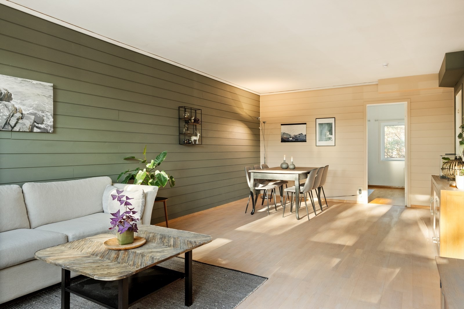 Stue målt til hele 27,3 m² Galleribilde