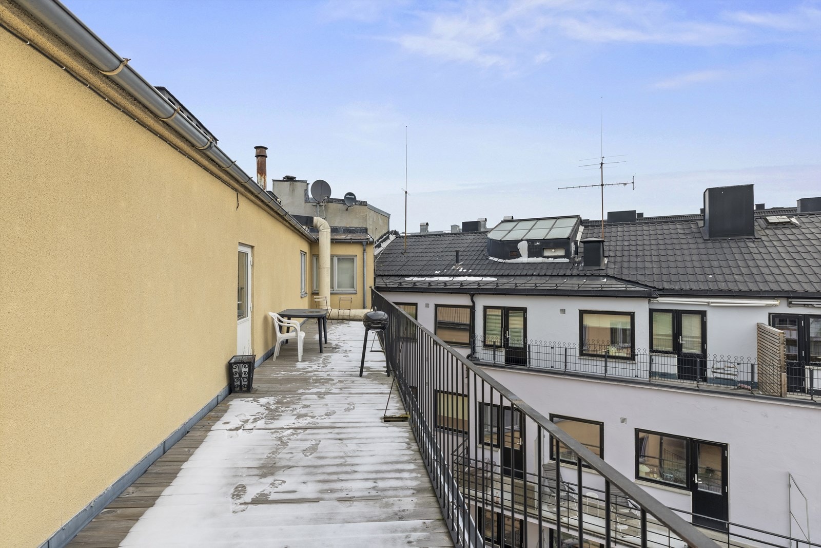 Takterrassen er ideell for både avslapning og hyggelige sammenkomster. Galleribilde