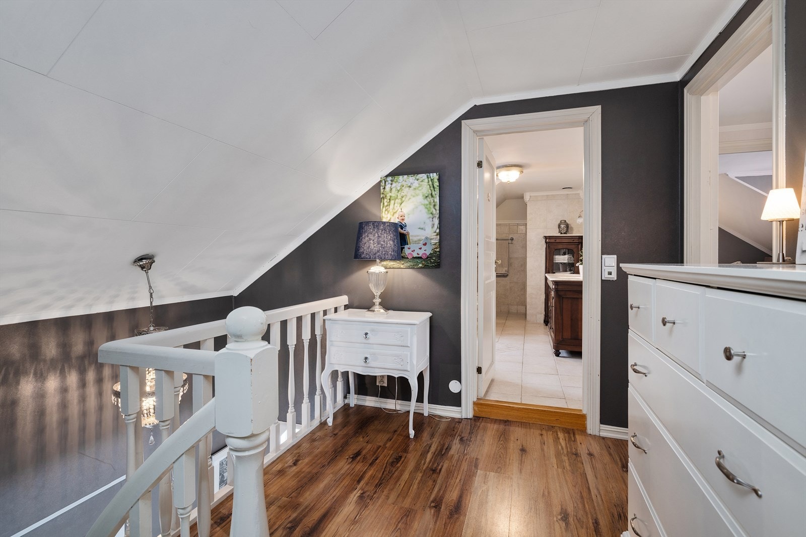 Boligen holder en god standard, men har behov for noe modernisering og oppgradering. Galleribilde