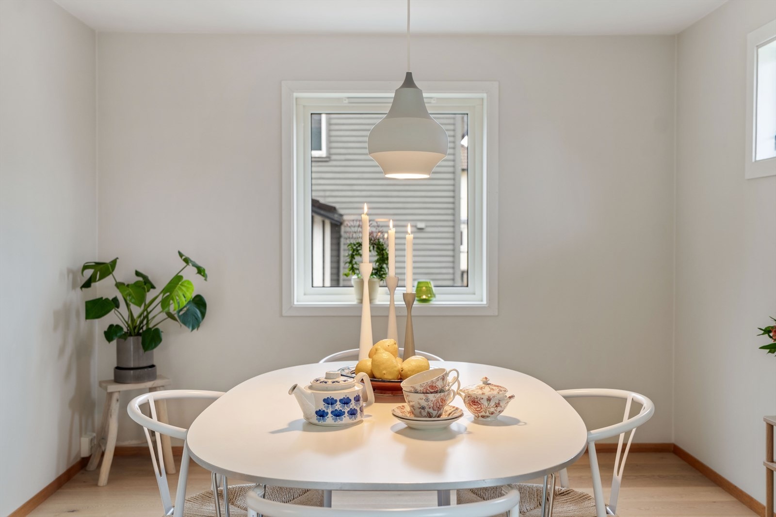 Spiseplass. Galleribilde