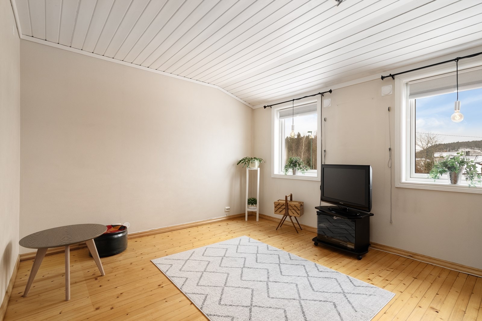 Det ene soverommet var opprinnelig var to mindre soverom, og kan tilbakeføres om man ønsker et tredje soverom. Galleribilde