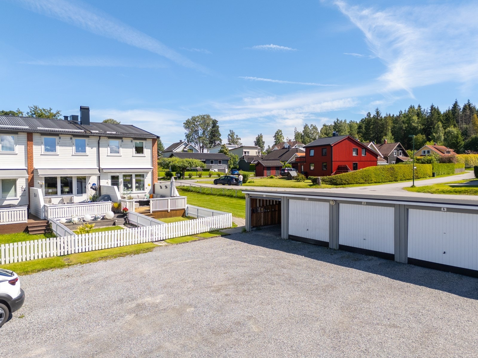 Mulighet for kjøp av garasje! Etterspurt beliggenhet, sentralt, med svært gode solforhold. Galleribilde