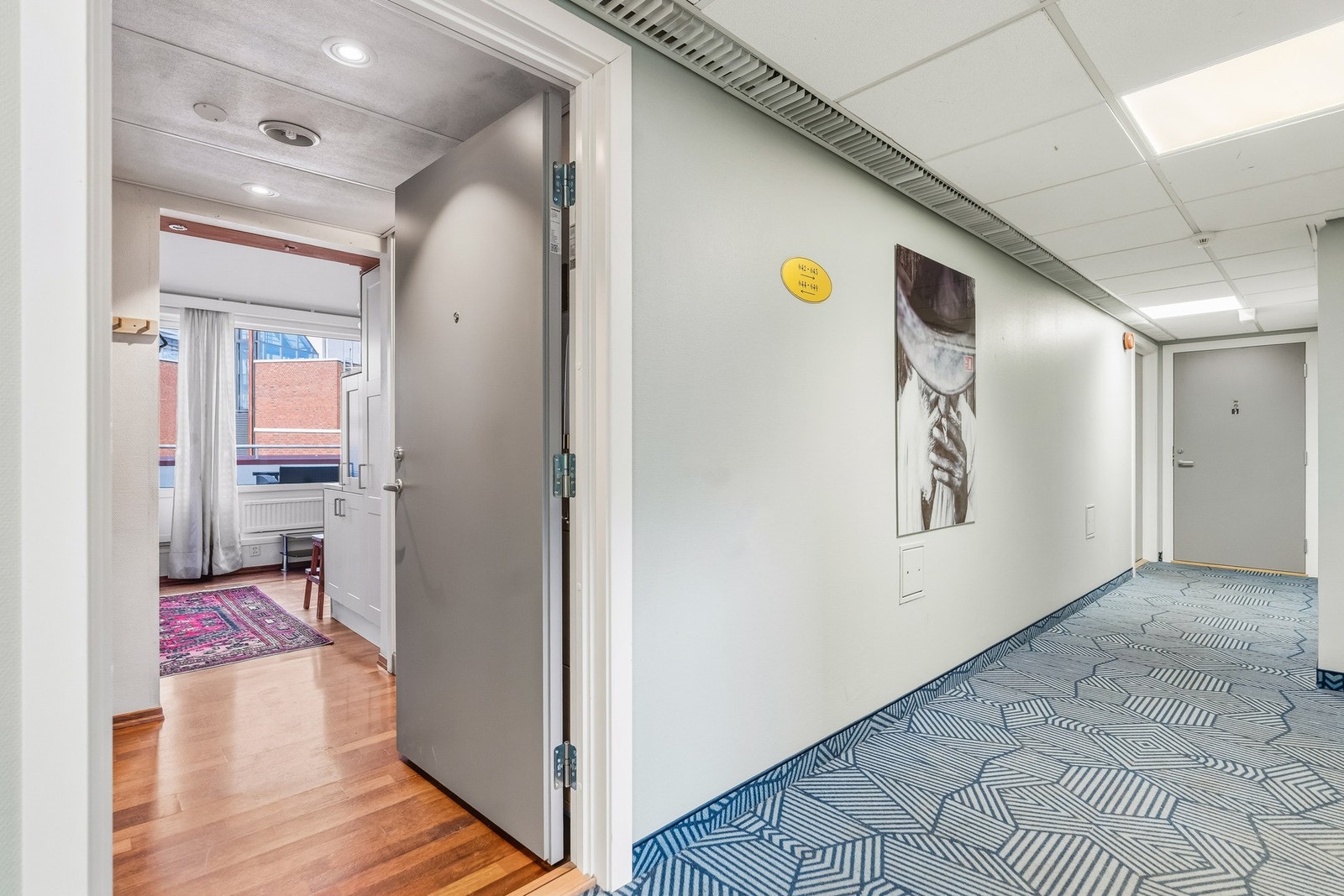 Heisadkomst til 6. etasje. Galleribilde