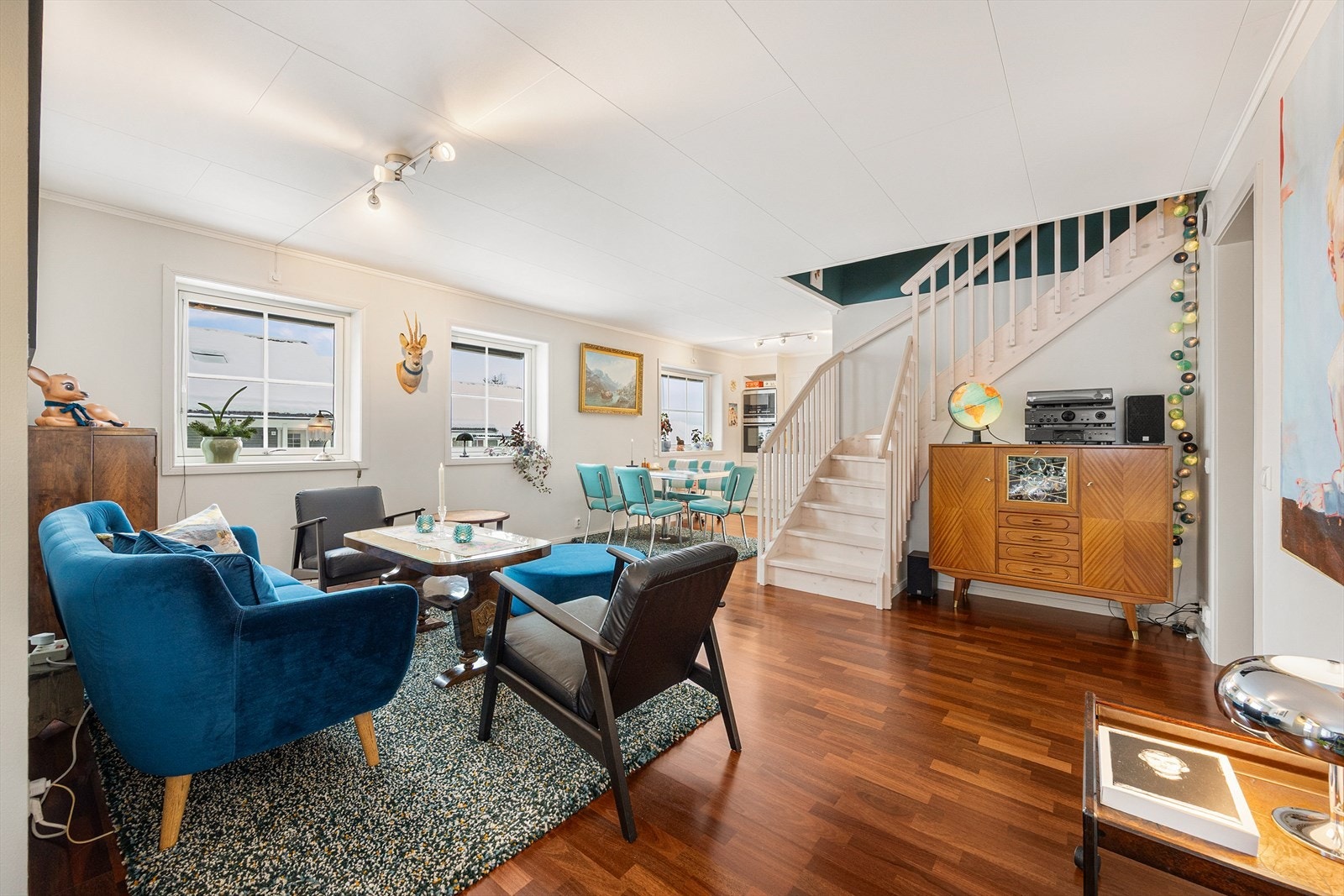 Rommene er luftige og oppleves som sosiale og hyggelige oppholdsrom. Galleribilde