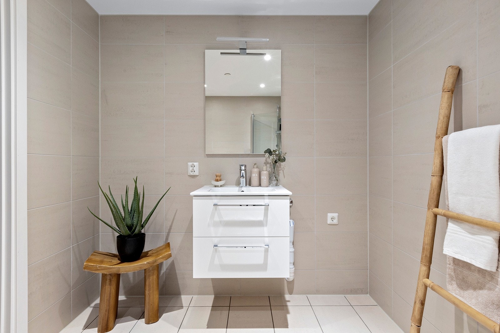 Det er opplegg for vaskemaskin. Galleribilde