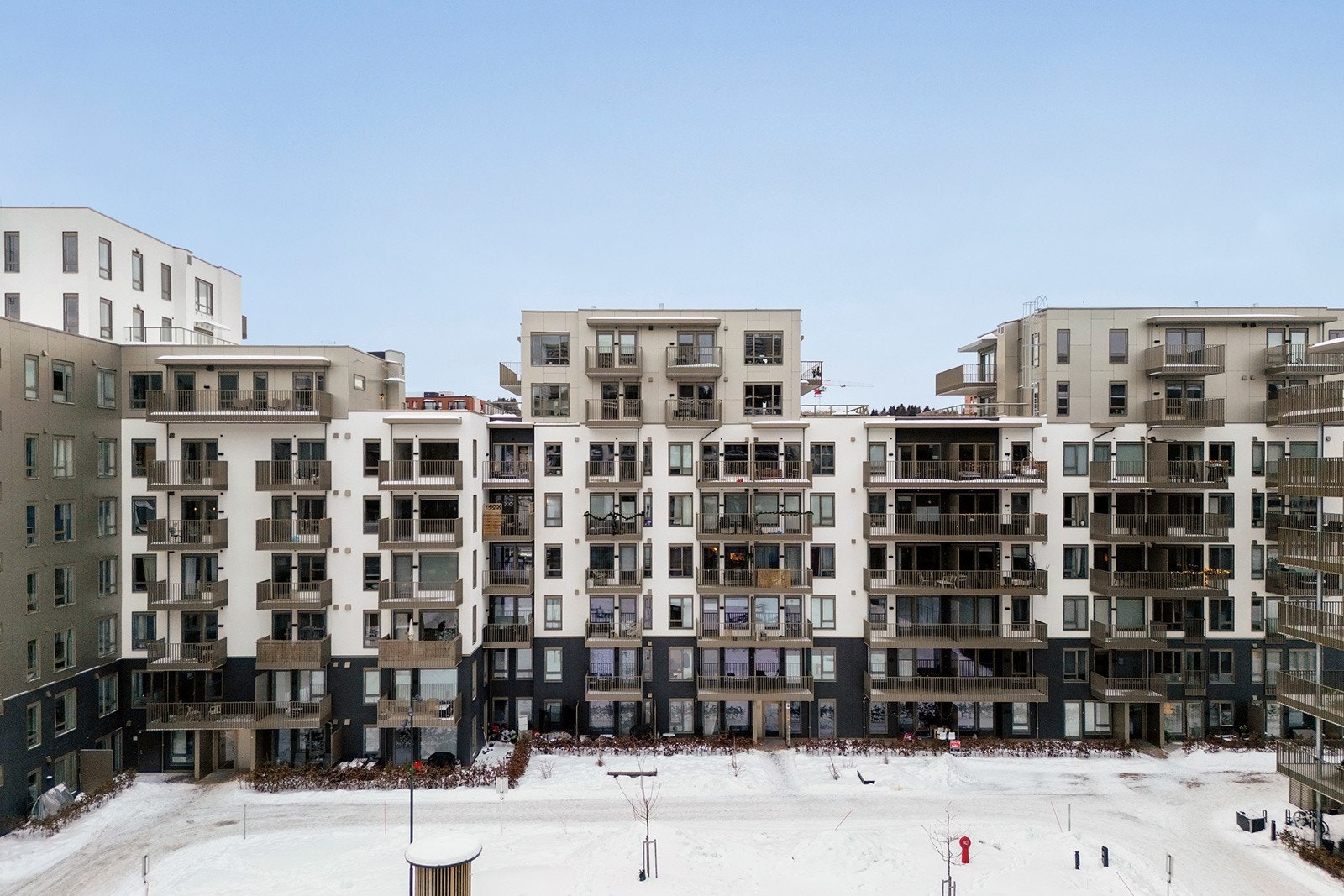 Midt Grønn BRL har en god beliggenhet på Lørenskog med gode servicetilbud like ved. Galleribilde