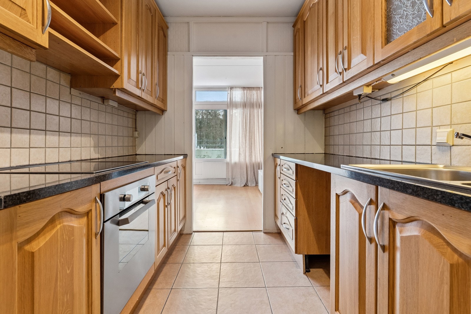 Integrerte hvitevarer, komfyr, ny platetopp i 2026, kjøl/frysskap. Galleribilde