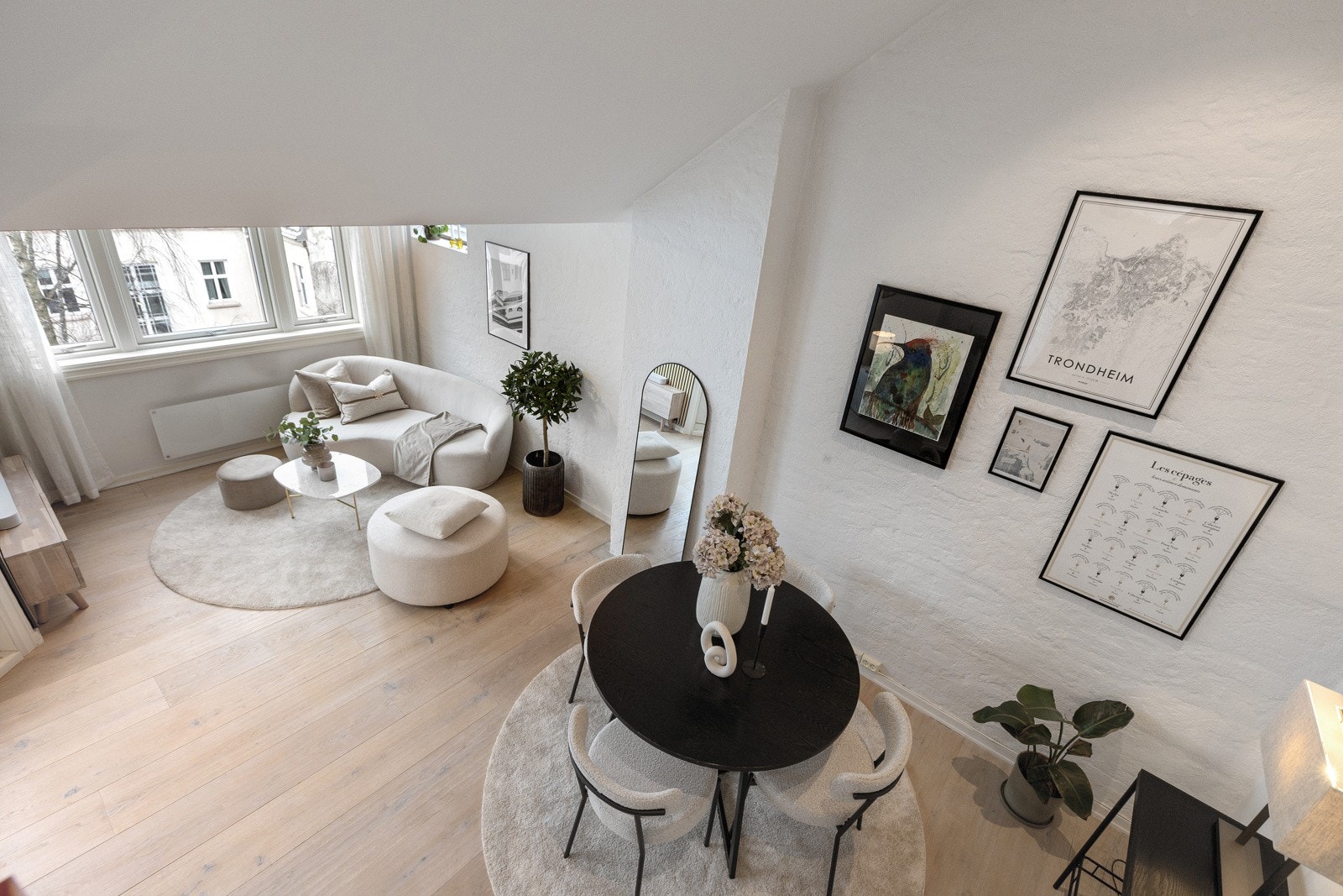 Oversiktsbilde fra hemsen. Galleribilde