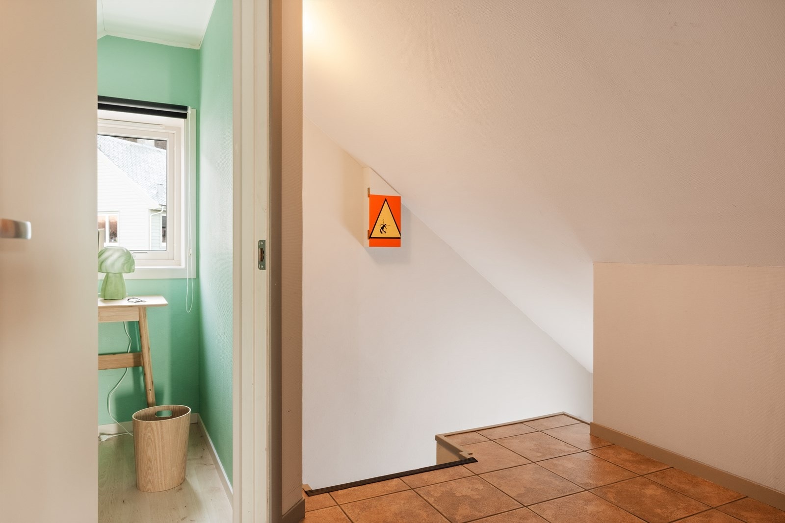 Vi beveger oss ut av leiligheten og videre opp til loftsetasjen Galleribilde