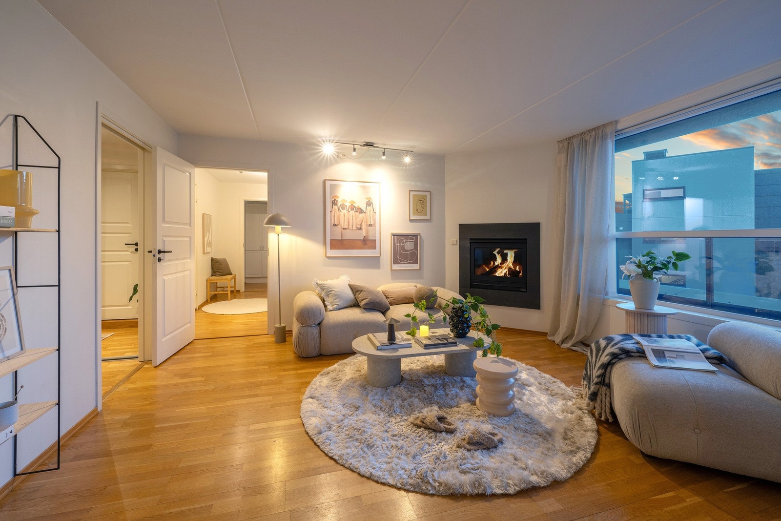 Her får man parkett på gulv og pent malte vegger. Galleribilde