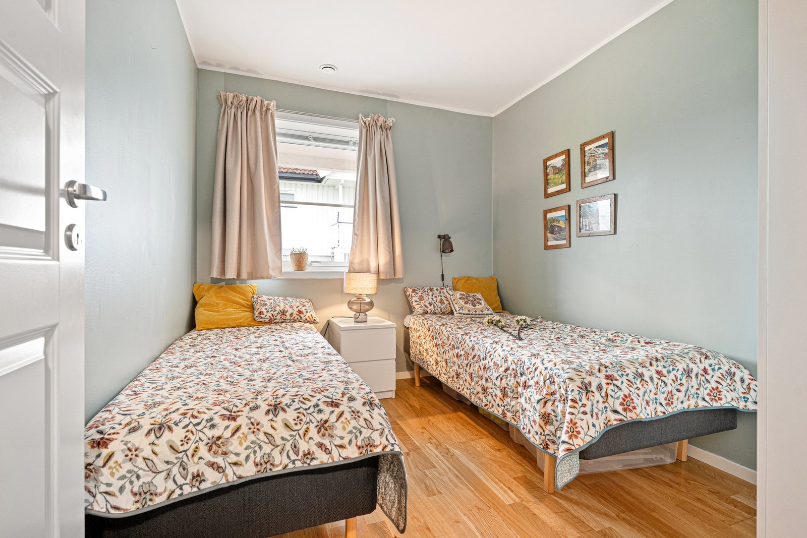 Soverom 2 er på 7,9m² Galleribilde