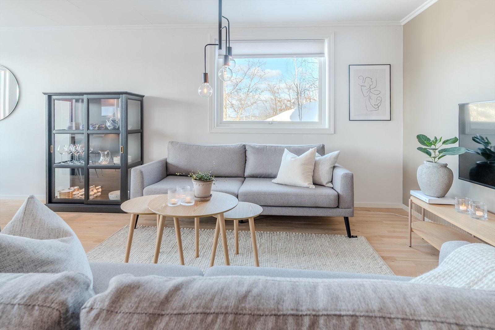 Leiligheten har godt med naturlig lysinnslipp Galleribilde