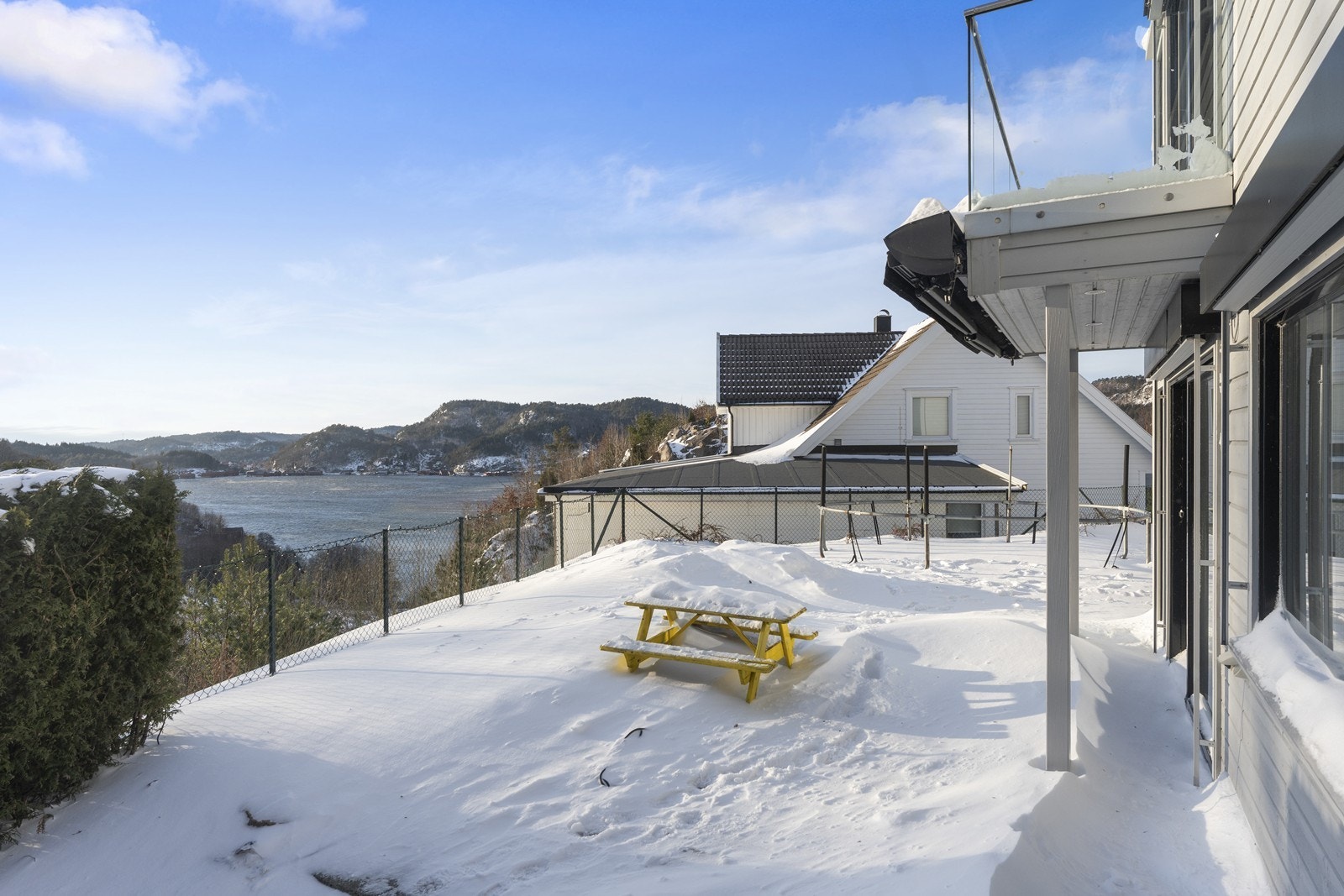 Hagen er pent ferdig og pent opparbeidet (ikke så lett å se på dette bildet..). Galleribilde