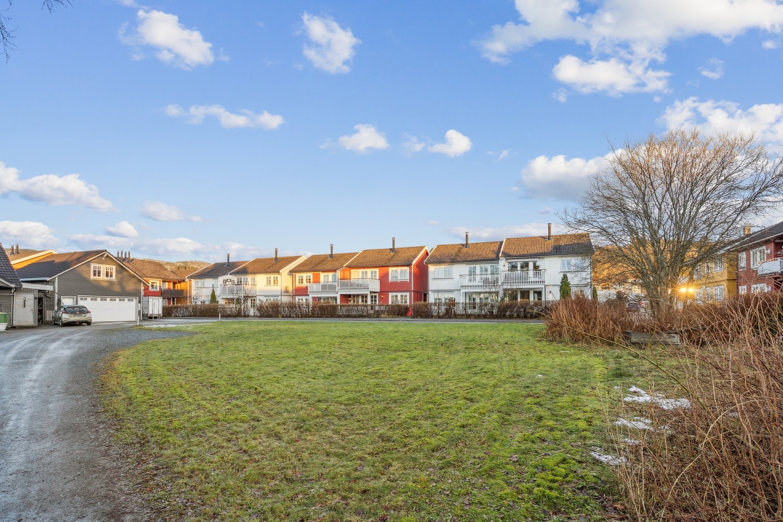 Eiendomsmegler1 ved Andreas Herjuan presenterer: Boligtomt i Husbyhagen. Galleribilde