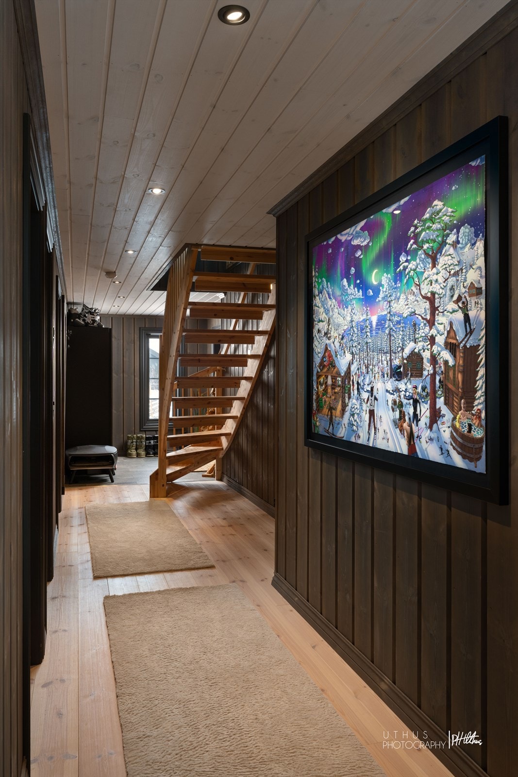 Hytta har gjennomgående downlights. Galleribilde