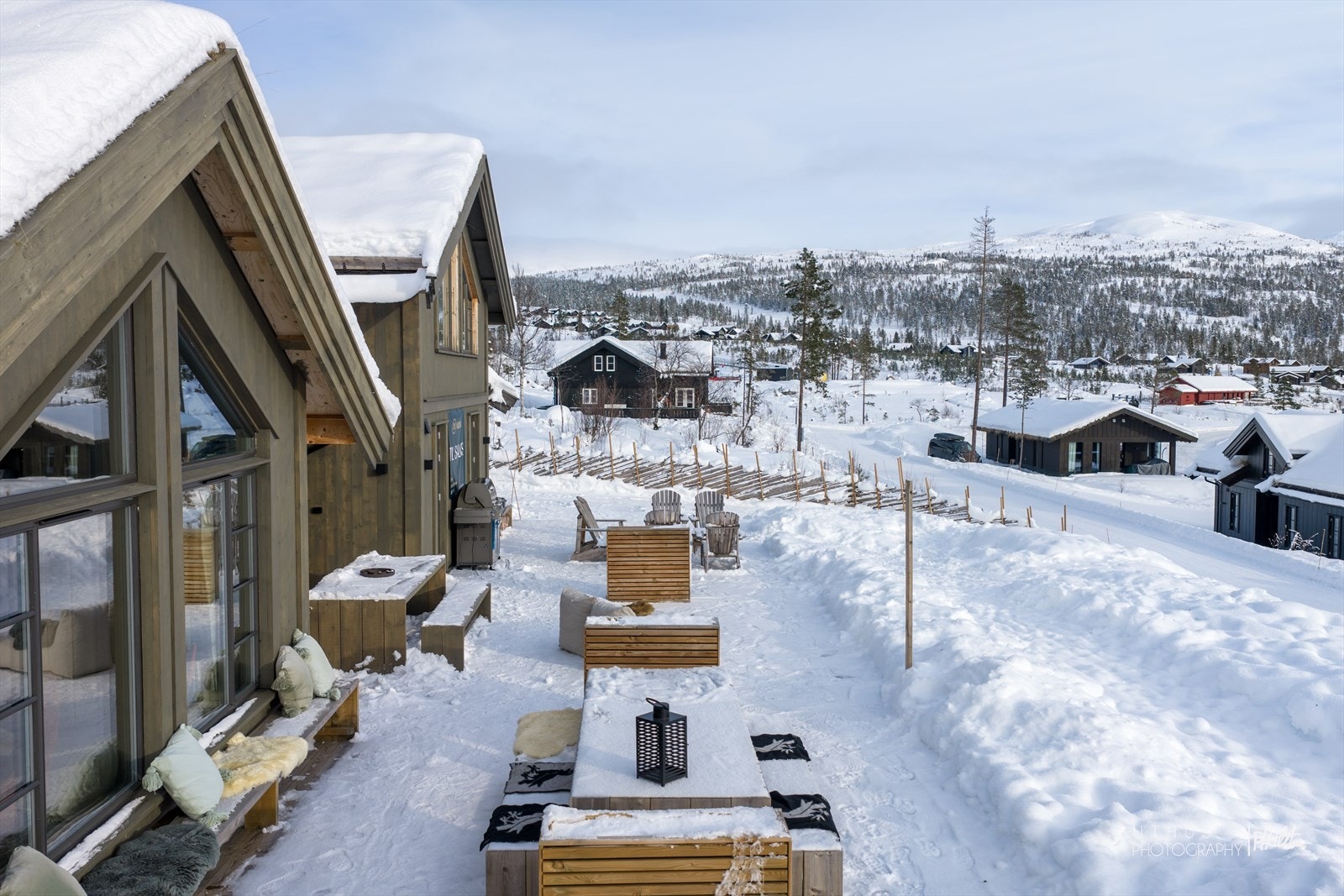 Omkransende terrasse på hele 181 kvm som gir fantastiske solforhold gjennom dagen. Galleribilde