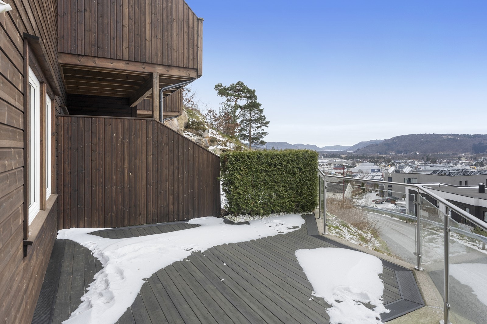 Flott utsikt ut over Handelsparken. Galleribilde