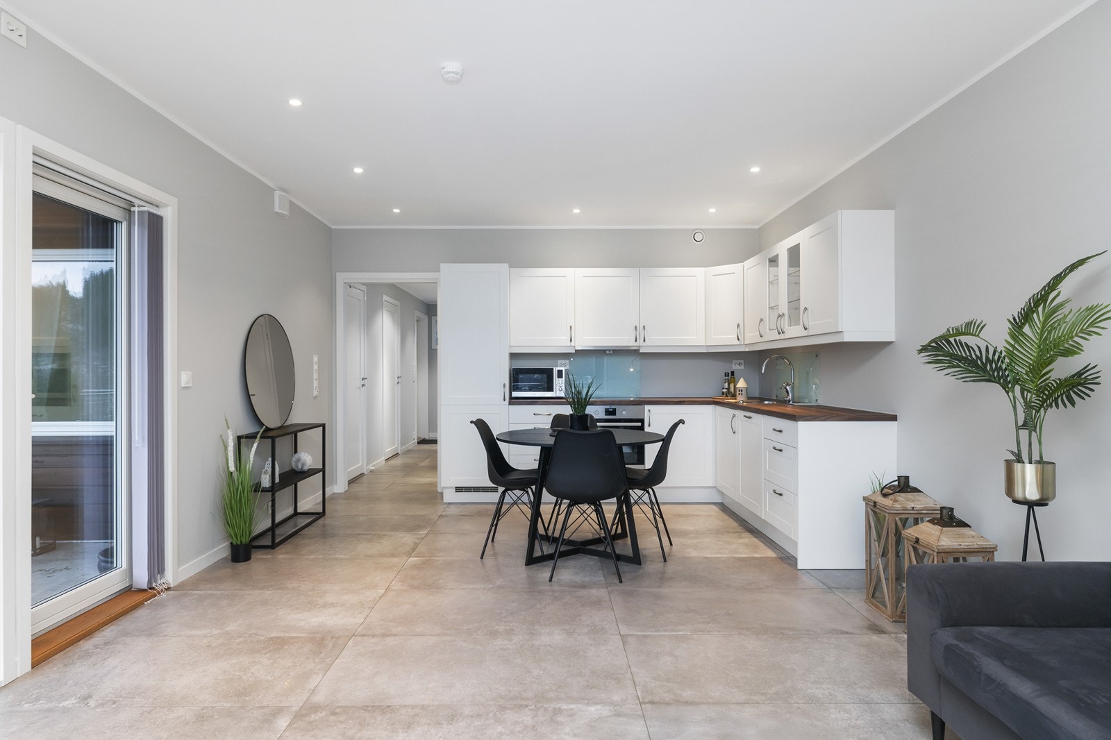 Tidløs og nøytral innredning. Galleribilde