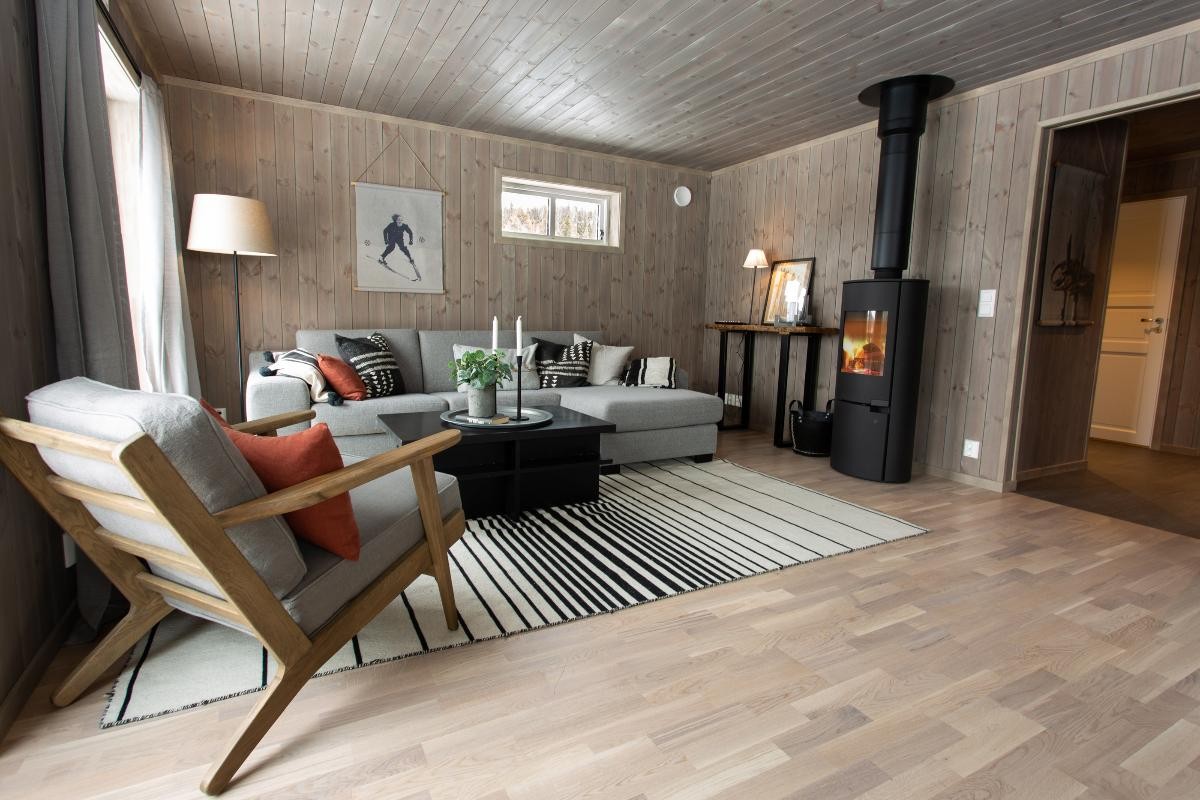 Interiørbilde fra en lignende hyttemodell. Galleribilde