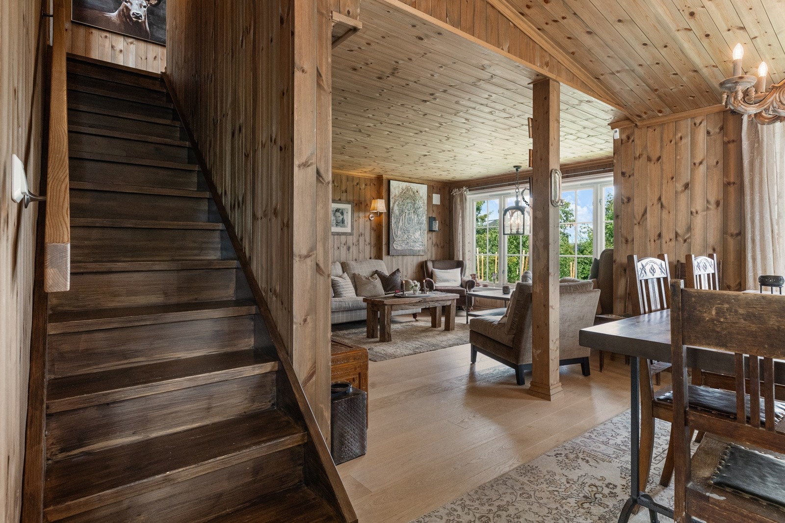 Trapp opp til andre etasje Galleribilde