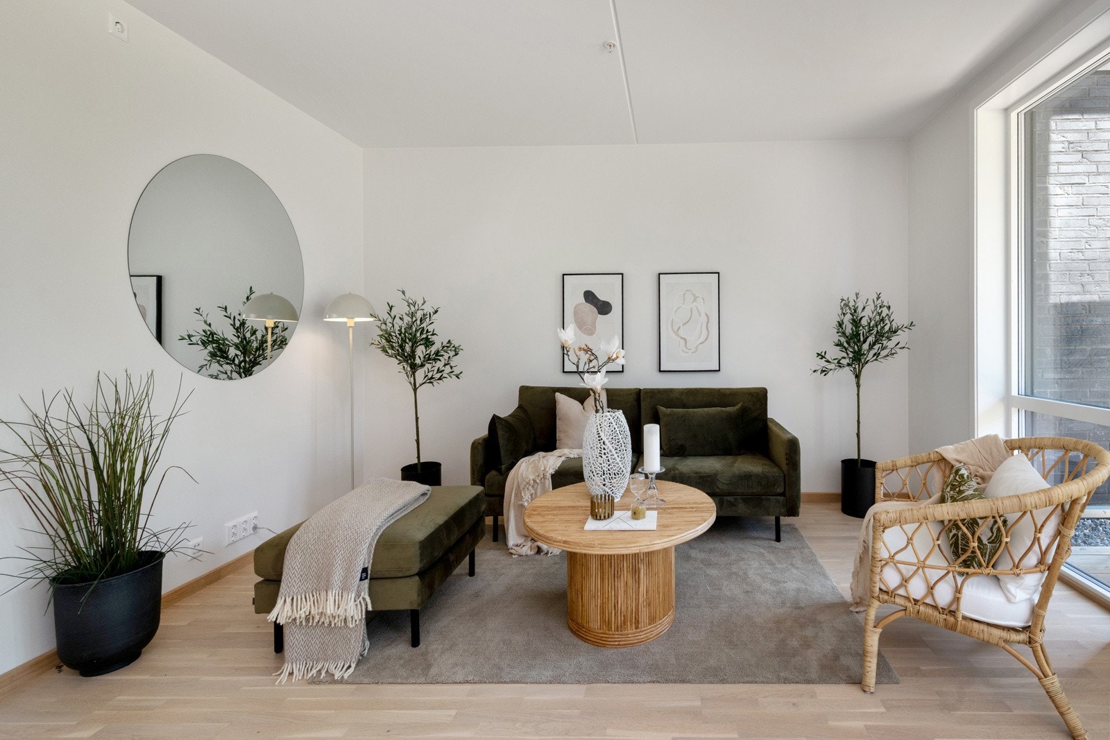 God plass til sofagruppe. Galleribilde