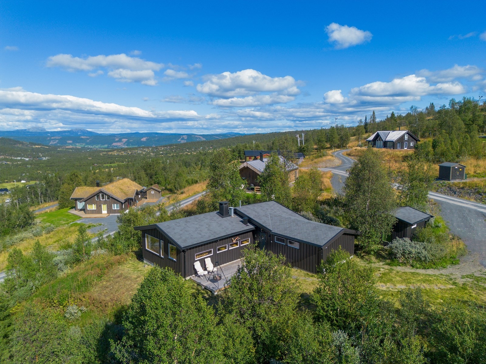 Med sin fine beliggenhet vil dette være et populært samlingssted for både store og små, sommer som vinter. Galleribilde