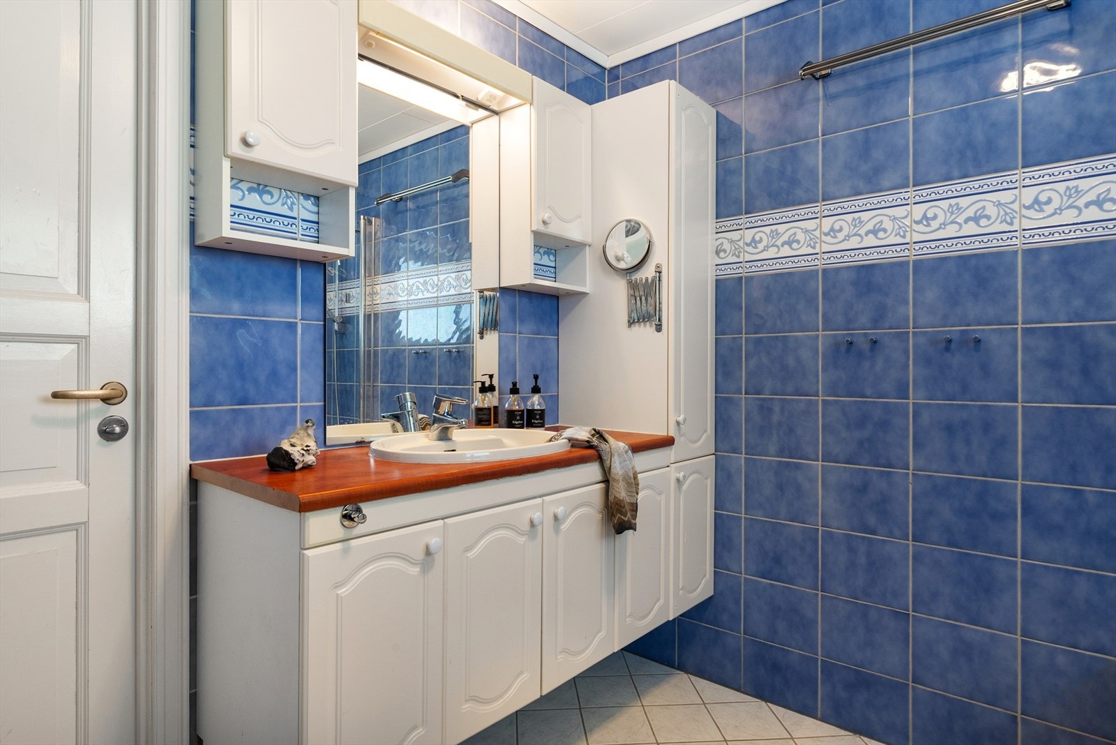 Bad 1.etasje. Galleribilde