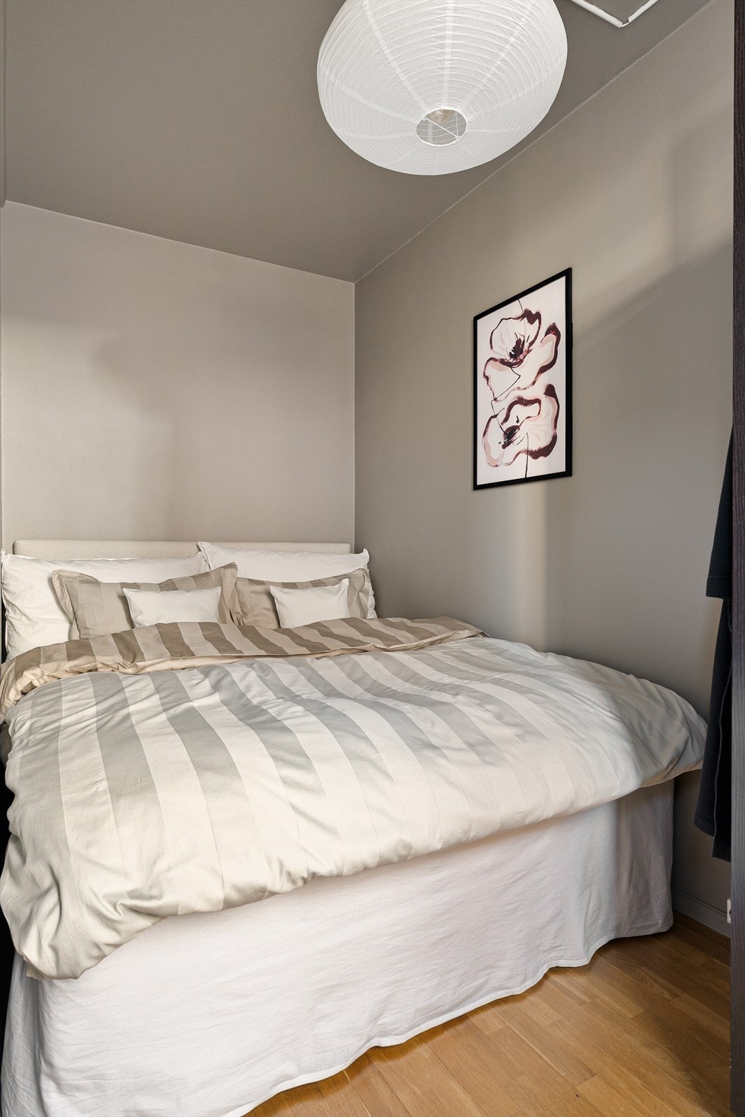 Soverommet er på 6,8m². Galleribilde