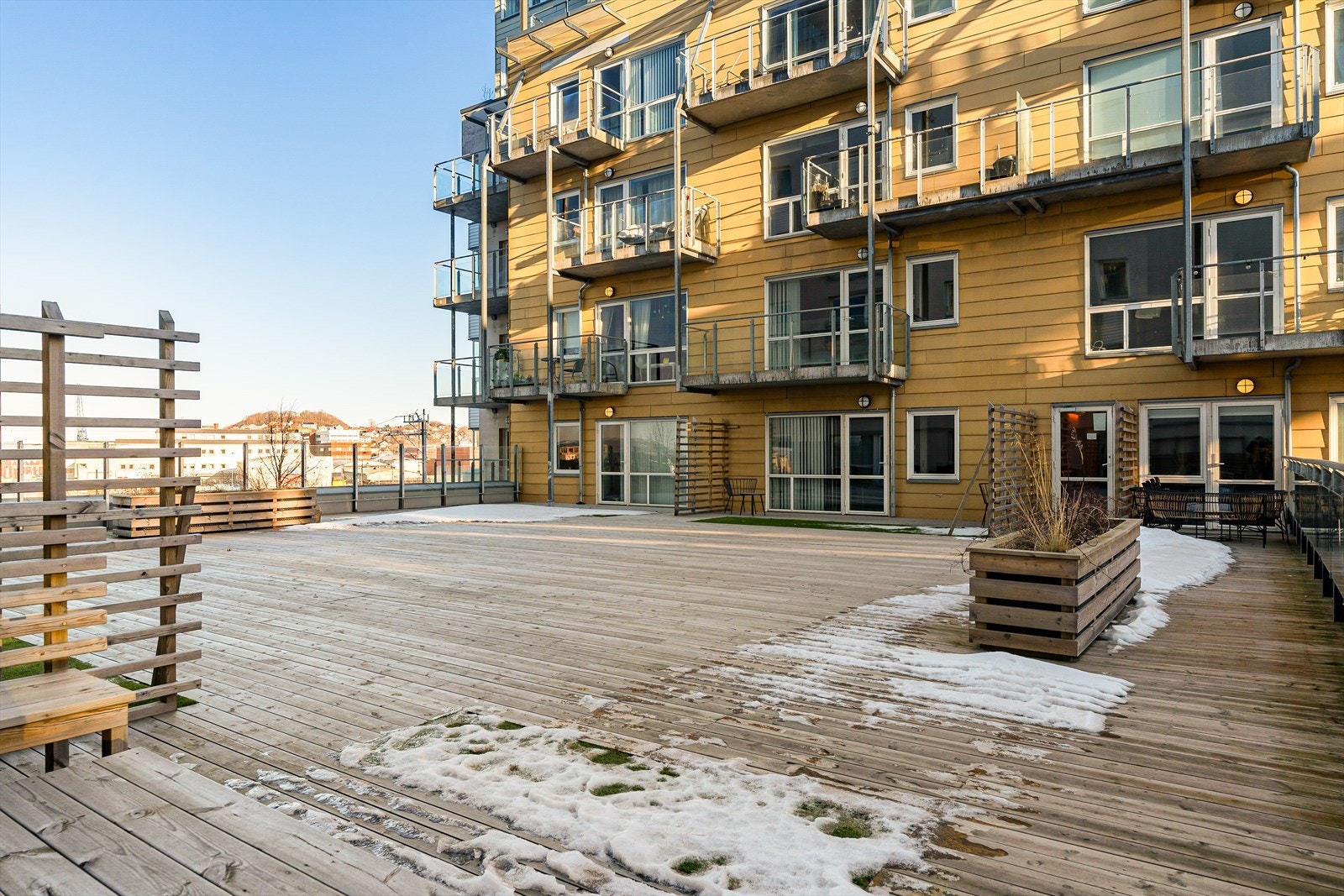 Sameiet har en felles takterrasse med flotte lys- og solforhold. Galleribilde