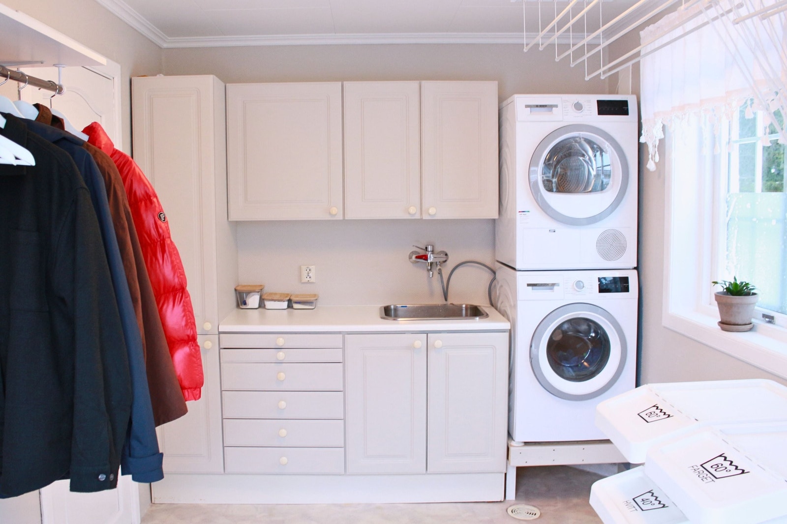 Vaskerom Galleribilde