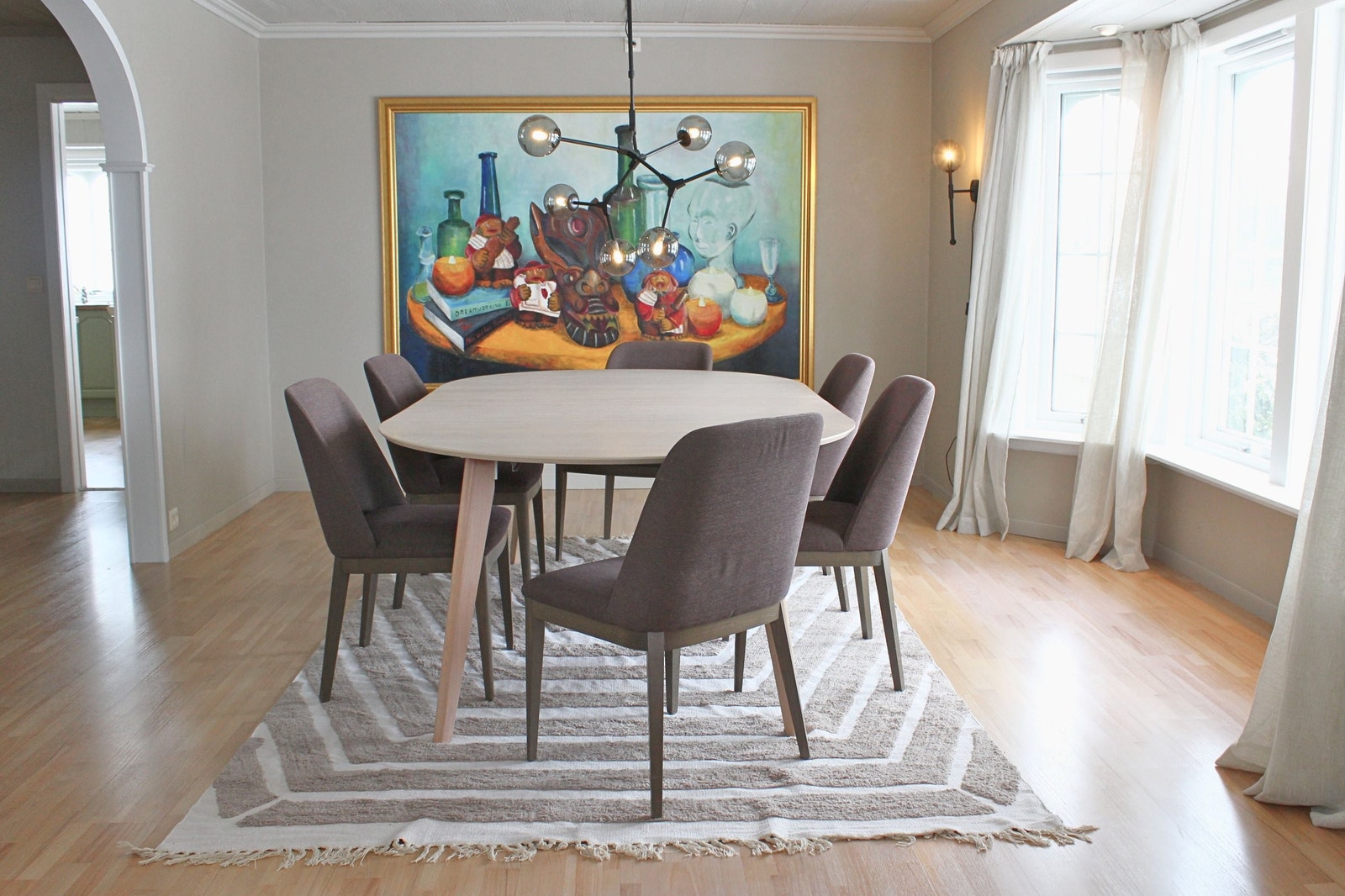 Hovedetasje har god stueplass til flere soner Galleribilde