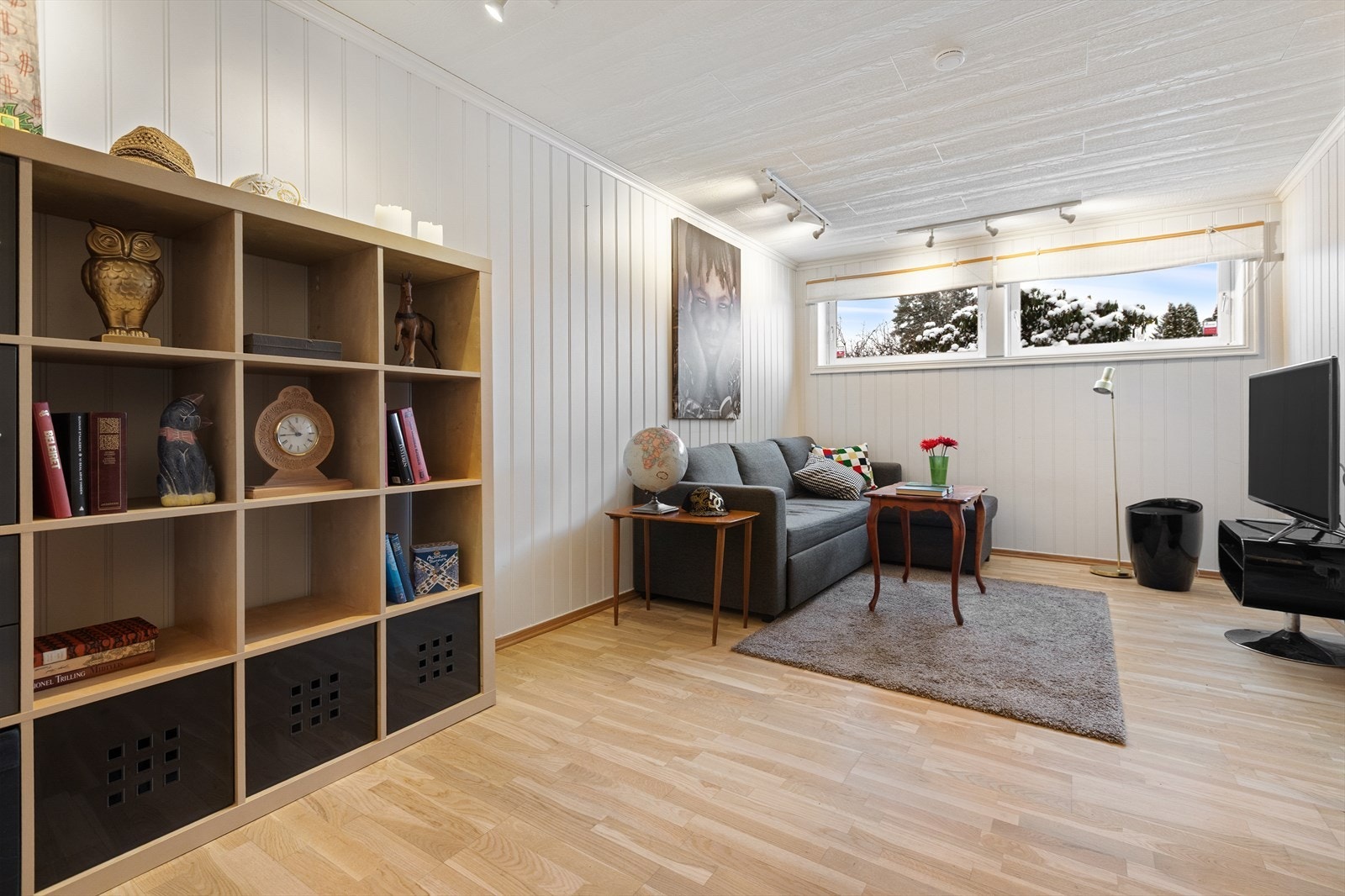 Rommet har parkett på gulvet og elektriske varmekabler for økt komfort. Galleribilde