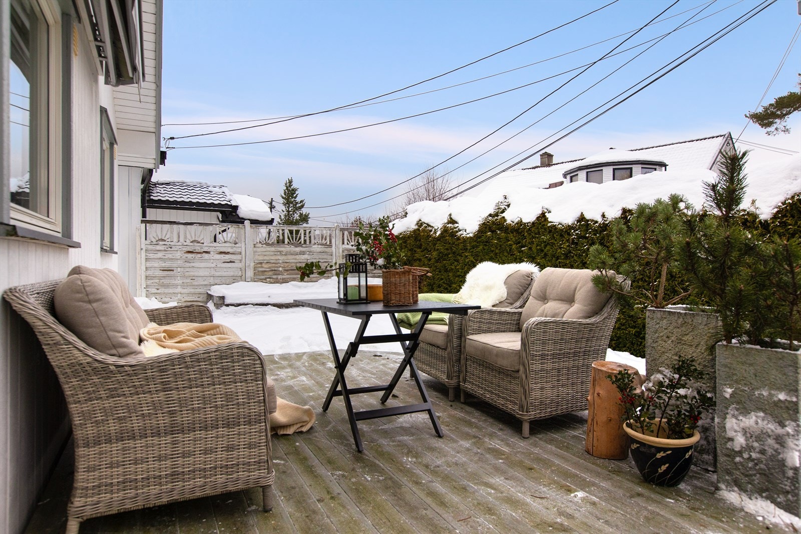 I tillegg er det en terrasse på 32 m² med utgang fra stuen. Galleribilde
