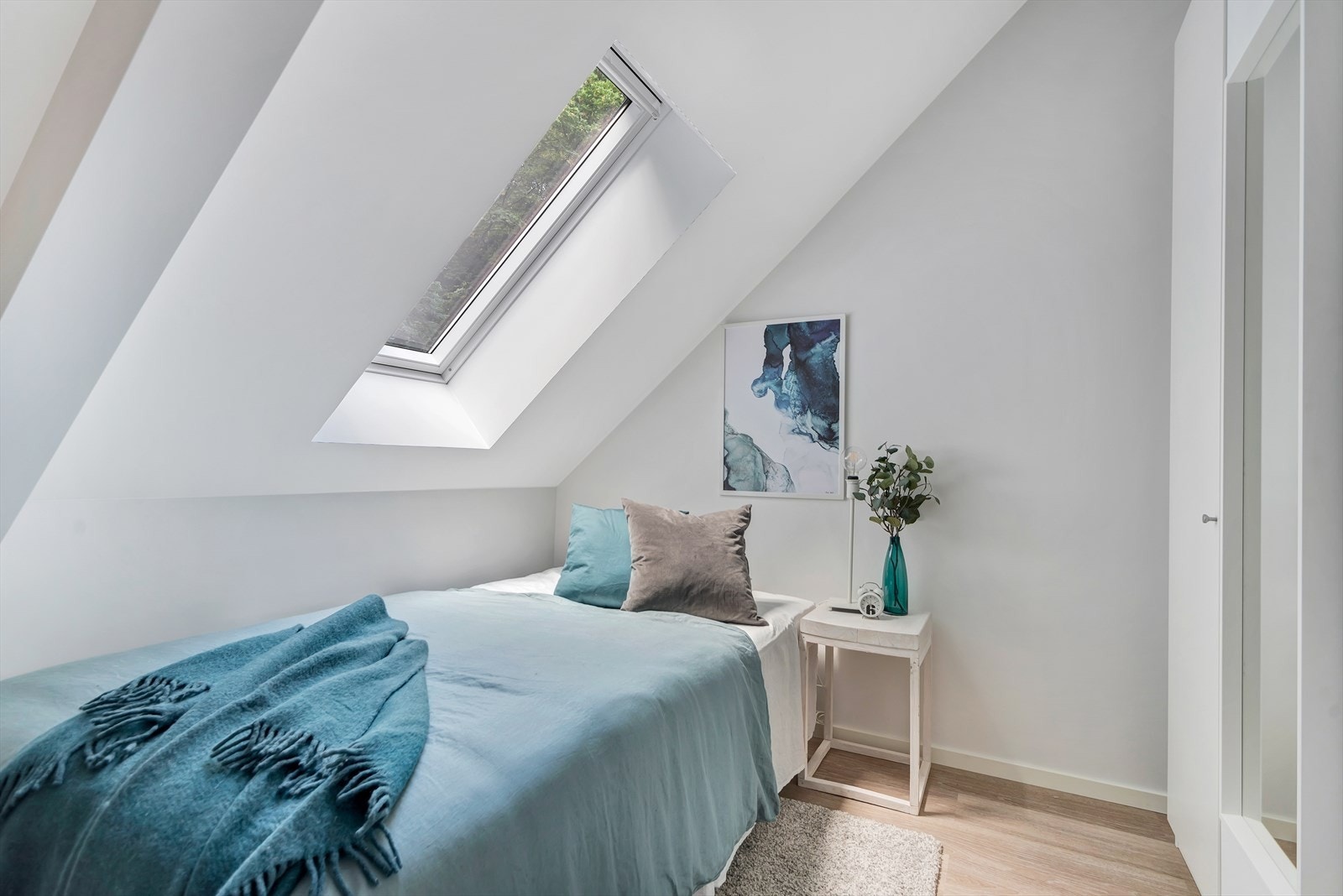 Her er det også to soverom på hhv. 9,2 og 9,1m² Galleribilde