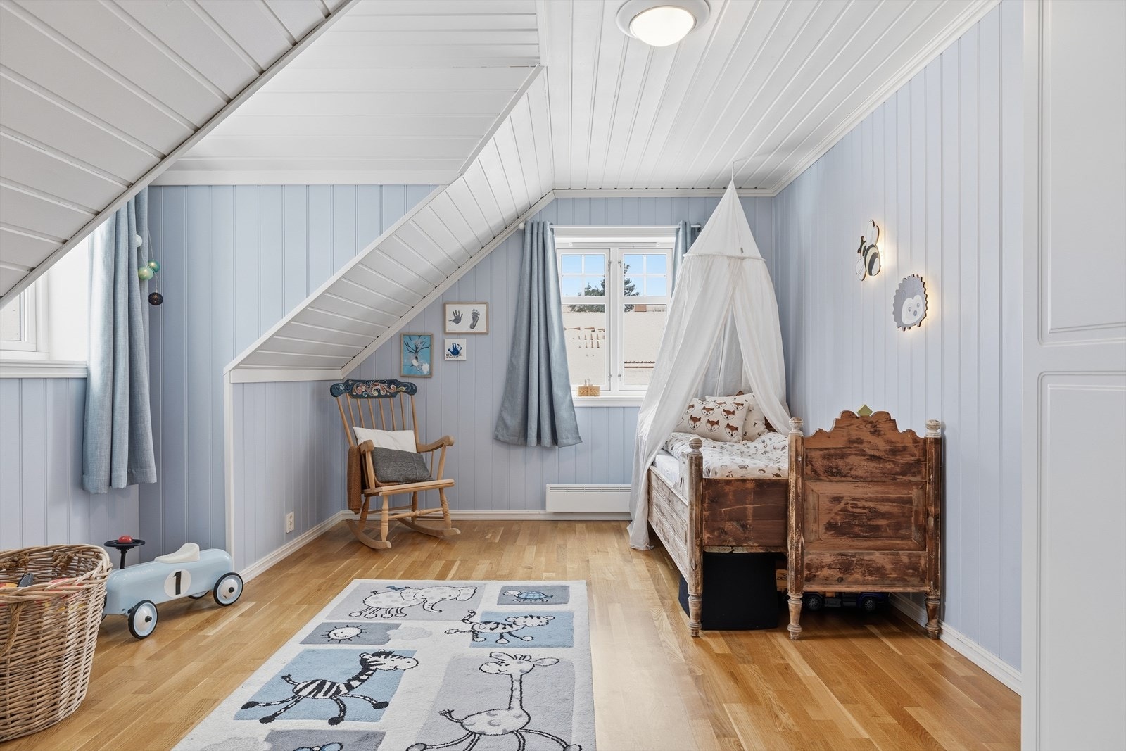 Soverom 2 fungerer godt som barnerom, gjesterom/kontor. Galleribilde