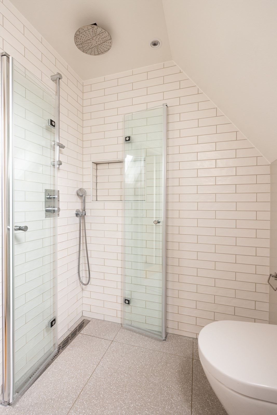 Detaljer | Dusj. Galleribilde