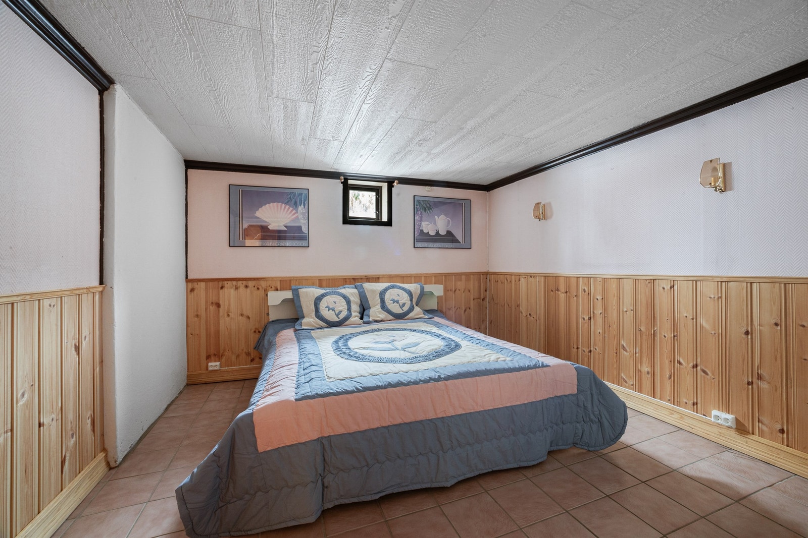 Rom benyttet som soverom (rommet er ikke godkjent for varig opphold) Galleribilde