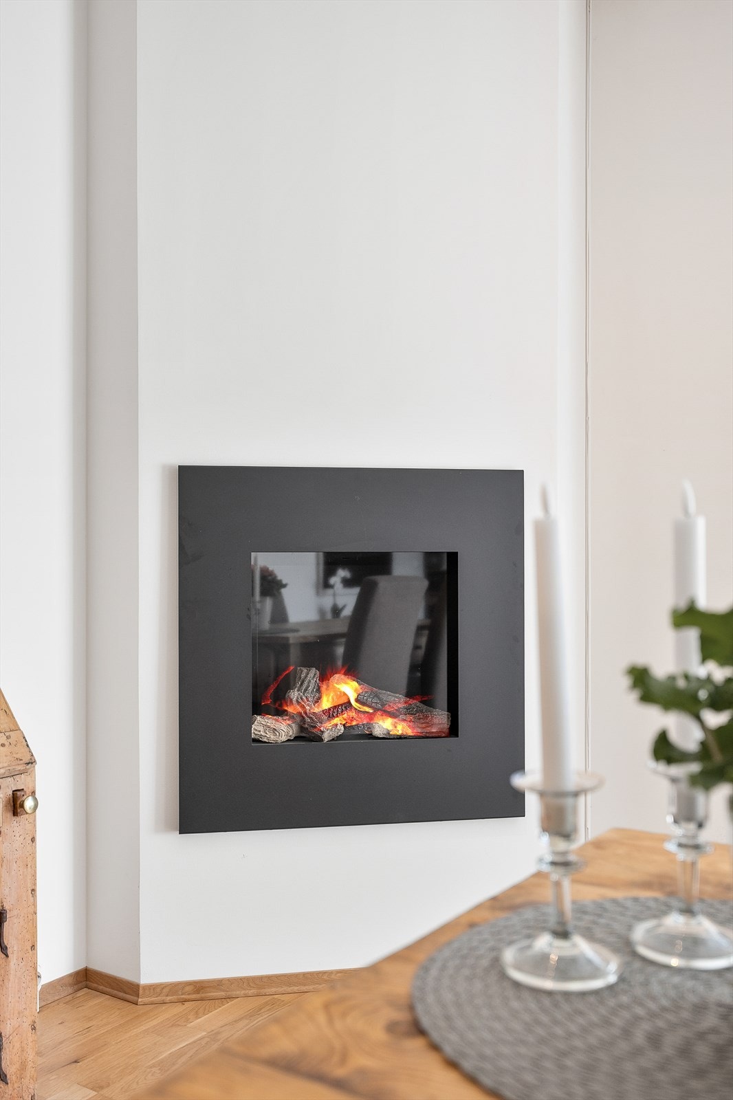 En moderne og stilren gasspeis som er enkel i bruk. Galleribilde