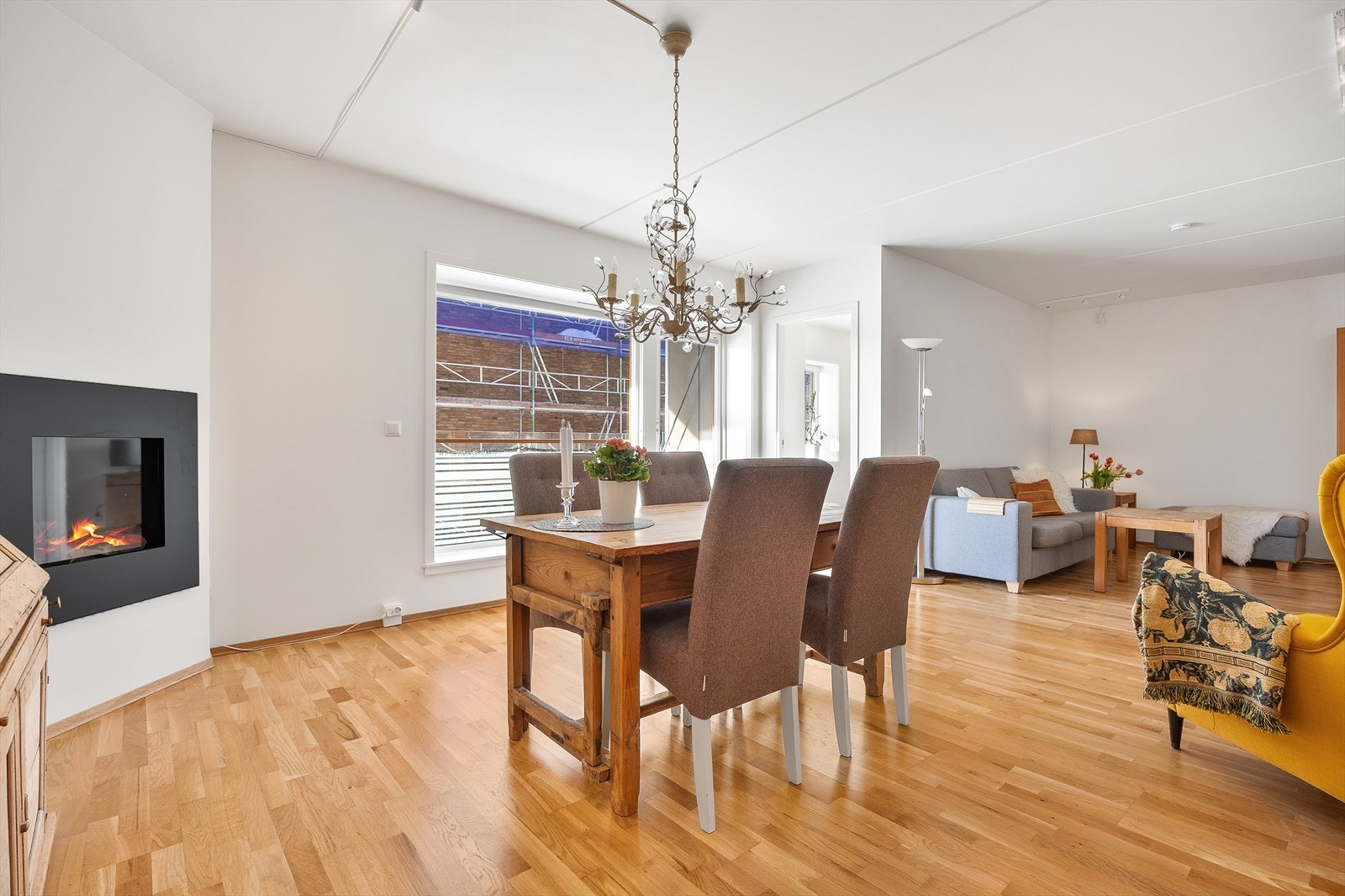 Gasspeisen er sentralt plassert og gir ekstra varme og en hyggelig atmosfære. Galleribilde