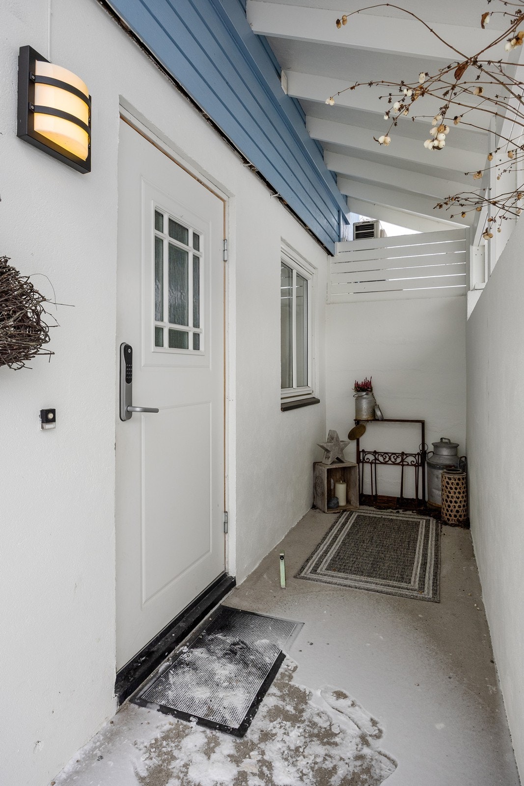 Entredøren har elektronisk kodelås. Galleribilde